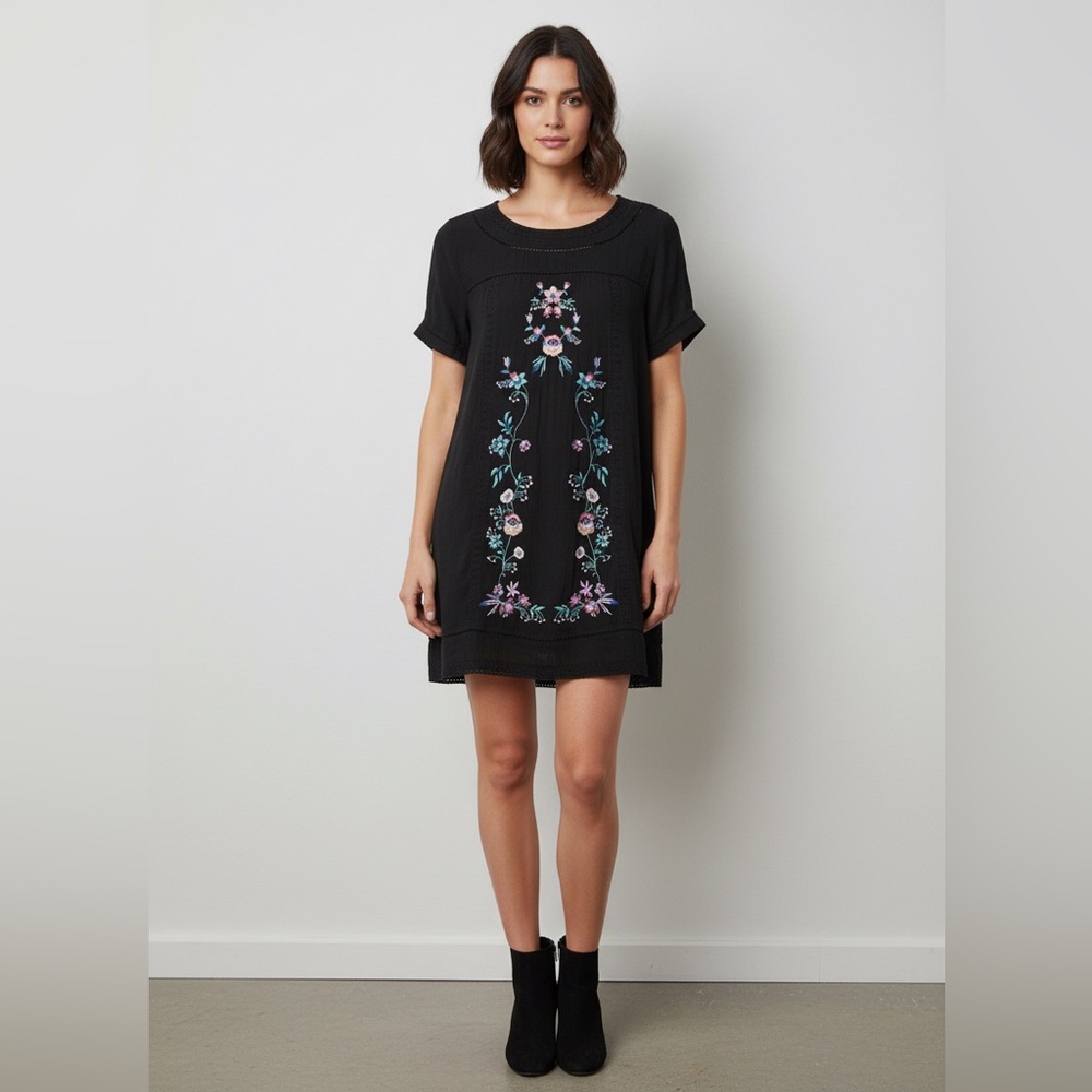 Umgee Black Floral Embroidered Mini Dress Size S Cotton blend